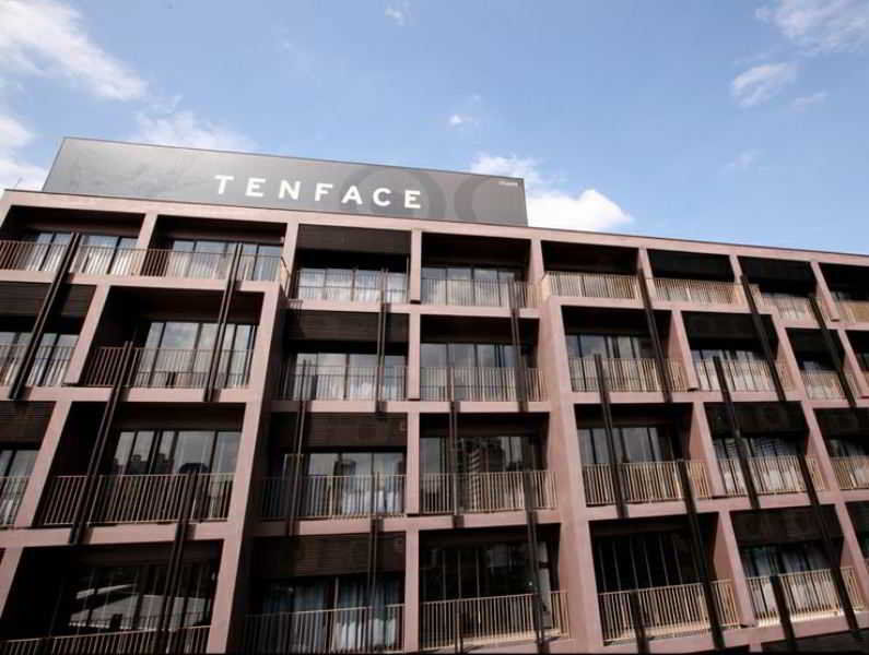 Tenface Bangkok Buitenkant foto